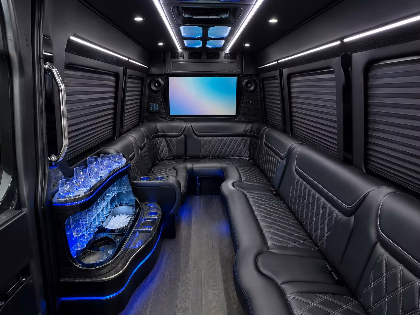 construction site shuttles and industrial workforce transportation in corona